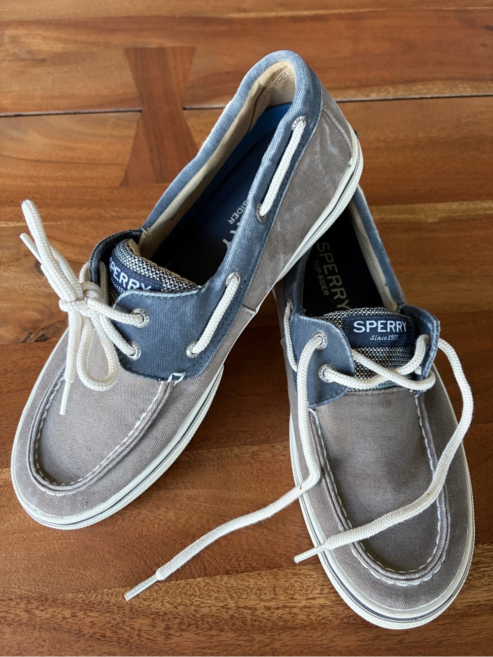 Sperry Men's Gray and Navy Canvas Boat Shoes